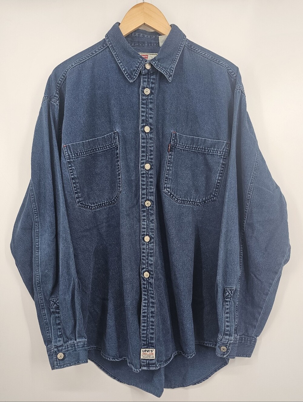 Vintage 90s Levi’s Denim Button Up Shirt Men’s L Oversized Red Tab